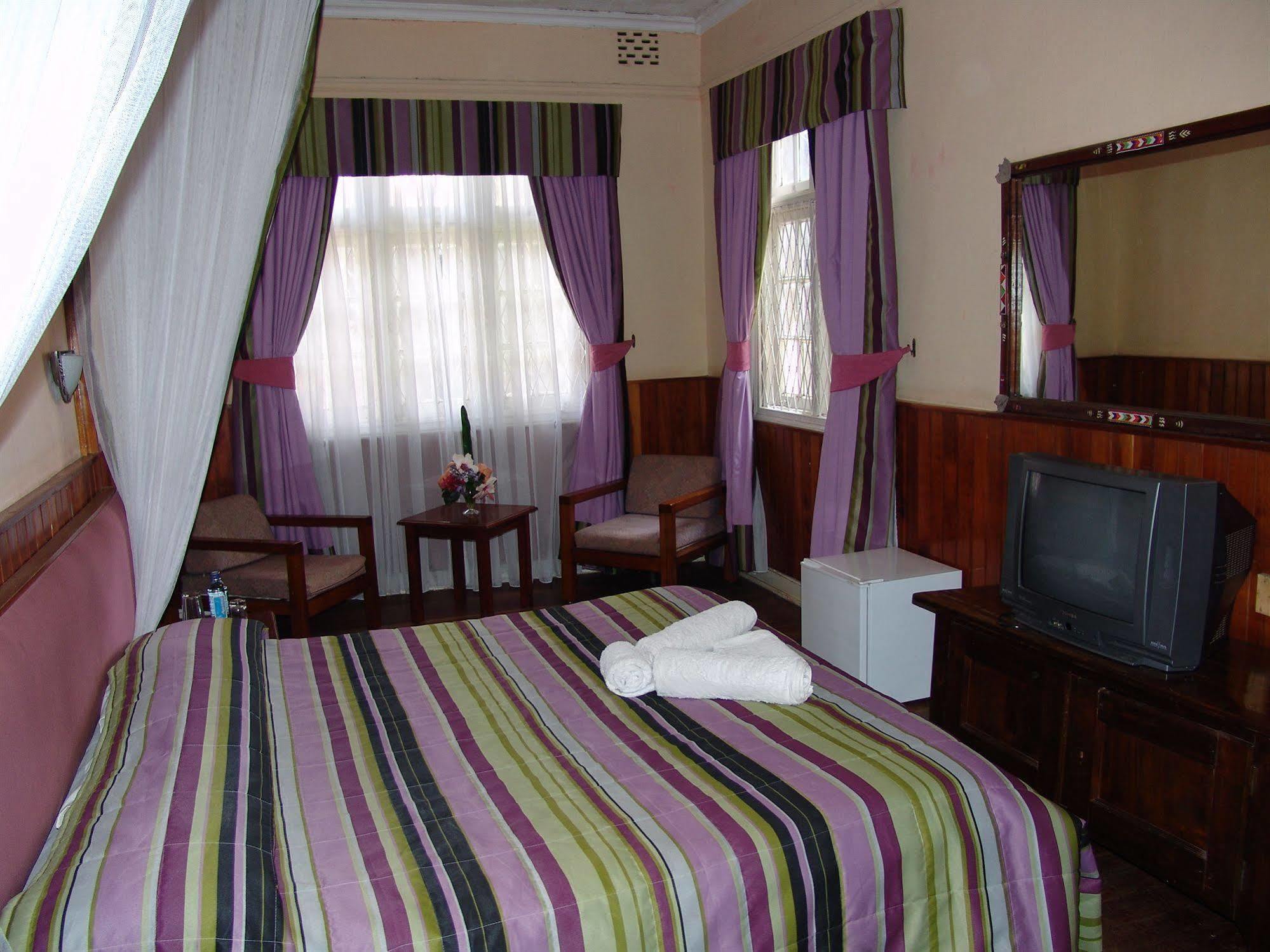 Sirona Getaway Hotel Nairobi Buitenkant foto