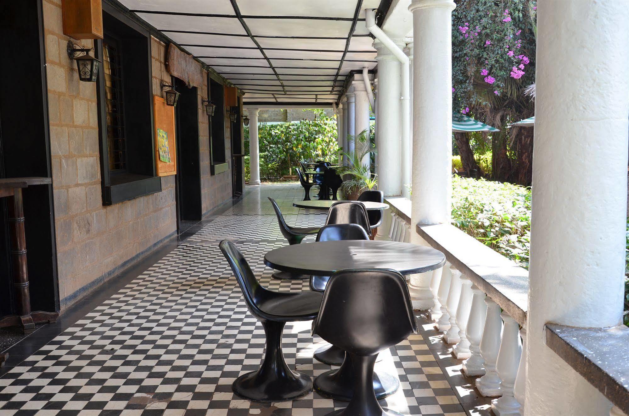 Sirona Getaway Hotel Nairobi Buitenkant foto